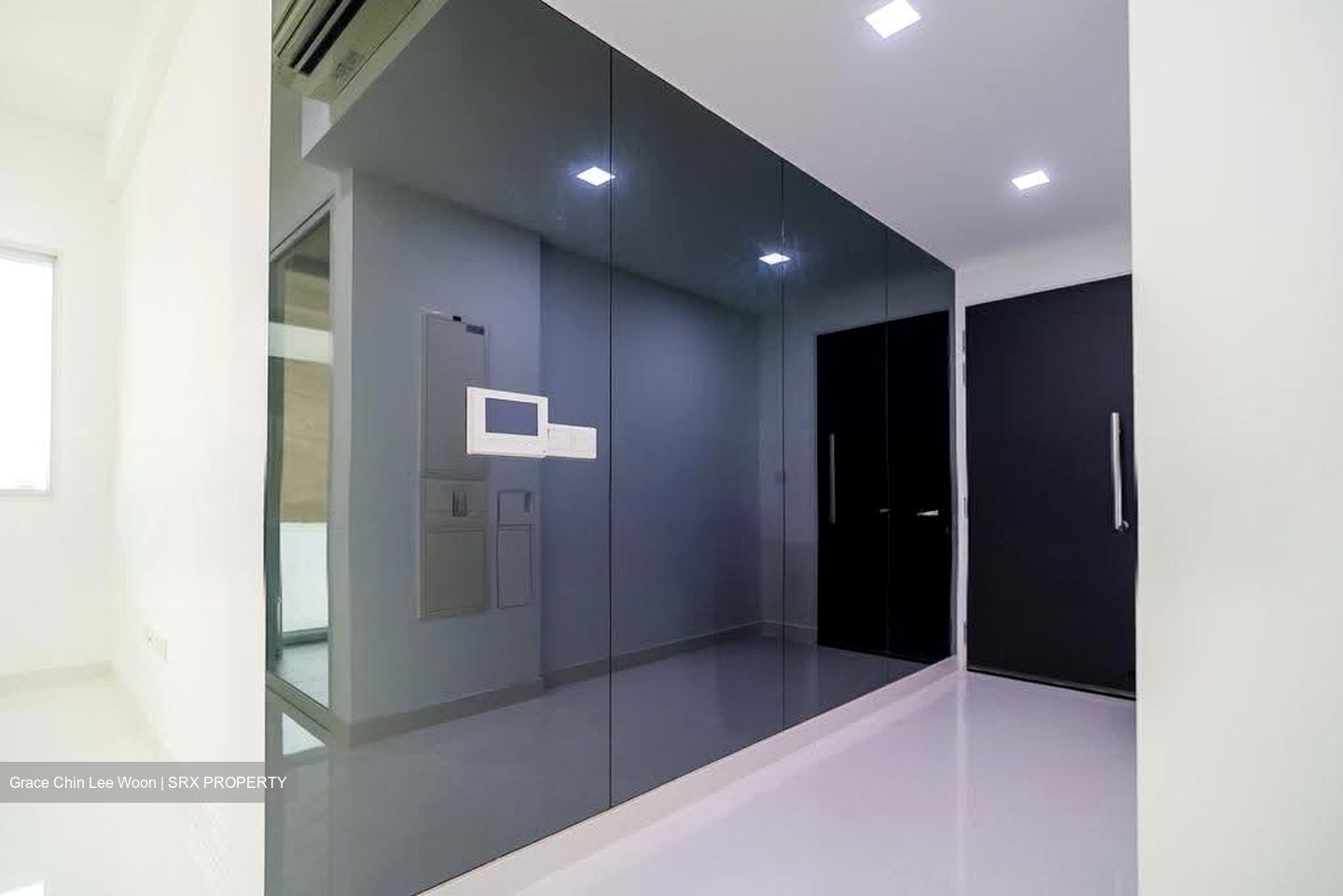 Shiro (D15), Apartment #611712221